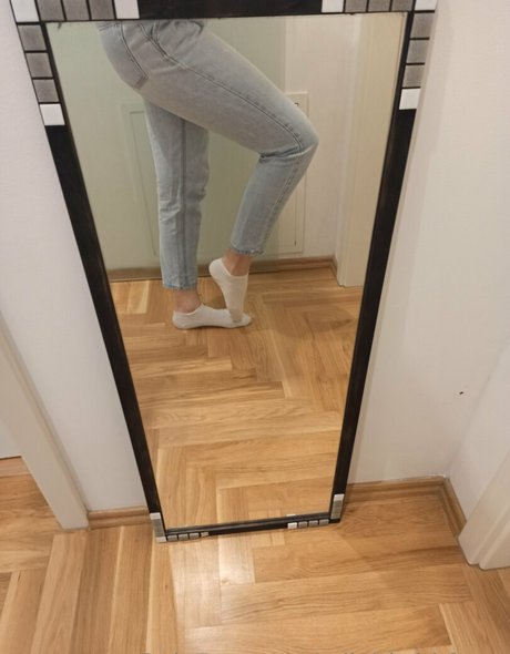 tallgirlwithfeets star du porno en haute qualité img