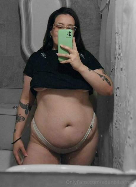 trio à gros seins onlyfans xxx nu img