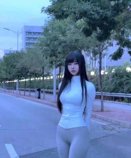 Daturakisses actrice érotique image