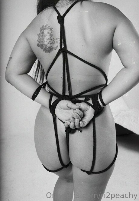 Peachydayo actrice pornographique archive