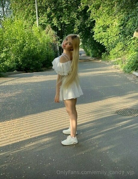 emily candy vip modèle de haute qualité image