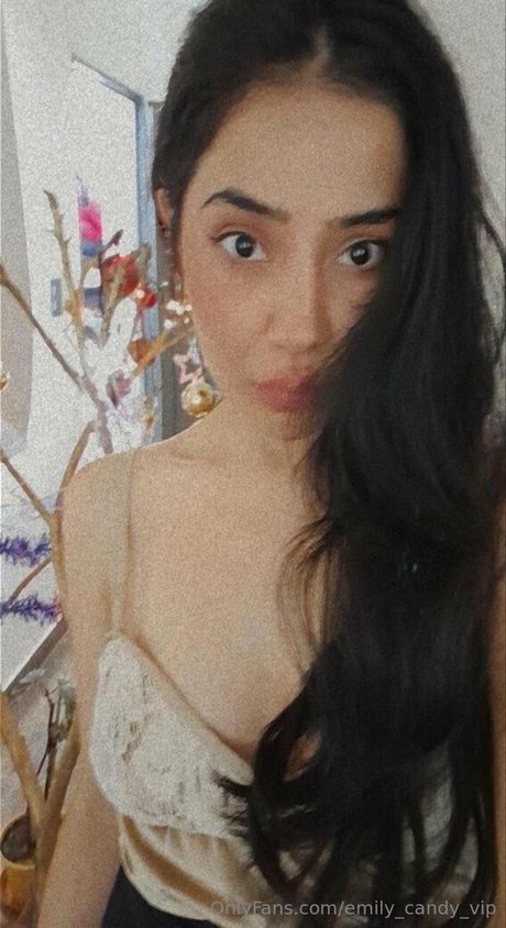 emily candy vip modèle adulte images