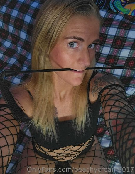 peachycream2017 actrice adulte images