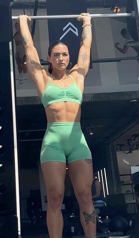 Kelly Matthews étoile adulte archive