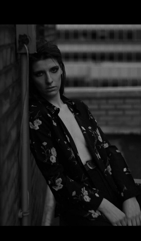 Samantha Rayward star du porno gratuit galeries