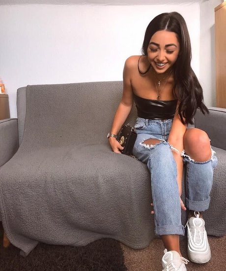 Chloe Reynolds haut modèle images