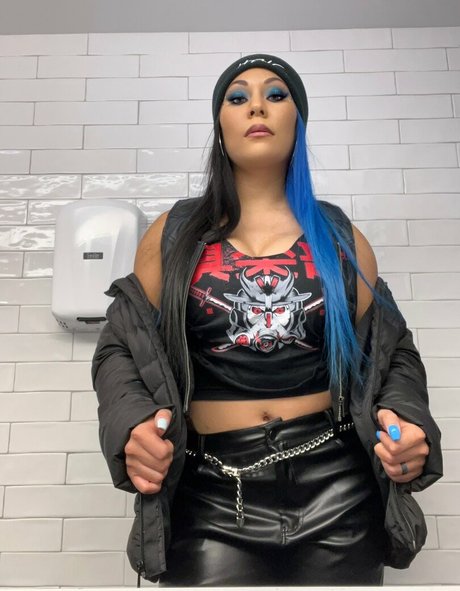 Mia Yim modèle hd galeries