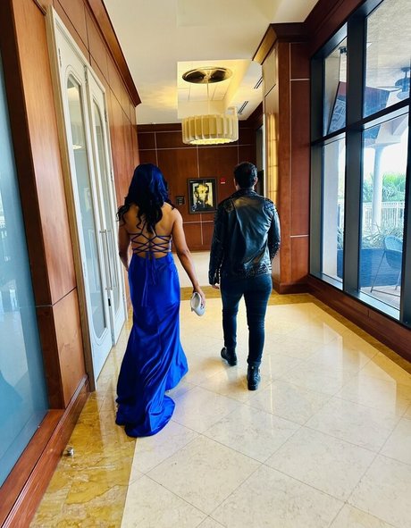 Mia Yim modèle pornographique collection