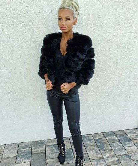 Nikola ihova modèle hd galerie