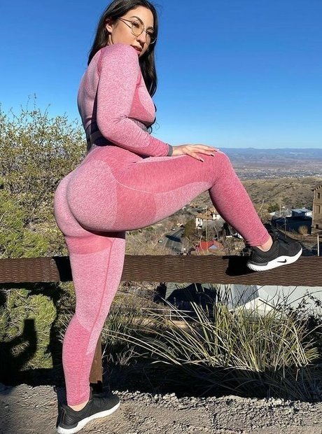 Hannah Nichole Kast nus de stars du porno collection