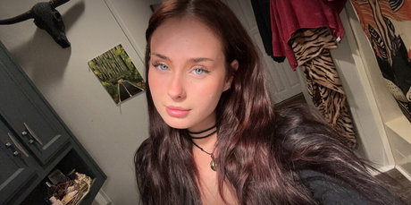 Autumn Gordon belle star du porno collection