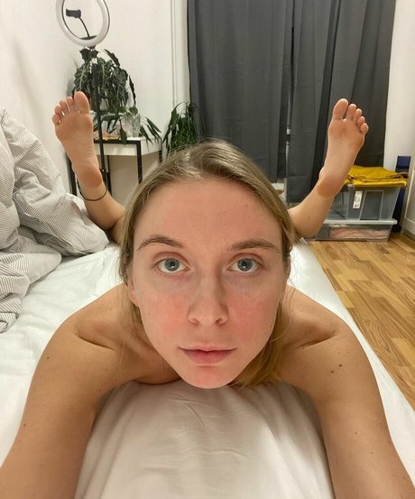 YouRina actrice libre photo