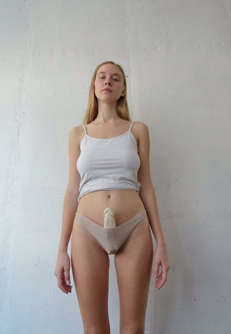 YouRina star du sexe des photos