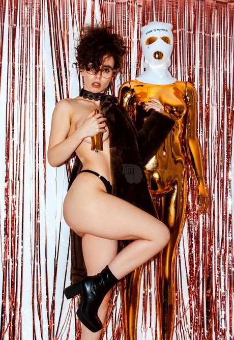 curlywiktoria actrice de grande qualité images