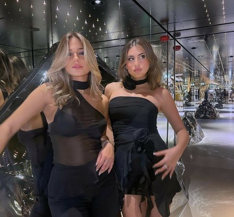 infirmière brune onlyfans sexe de haute qualité image