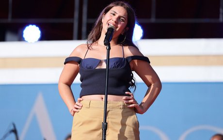 Alessia Cara étoile sexy img