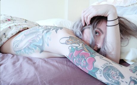 Qcknd haut de star du porno des photos