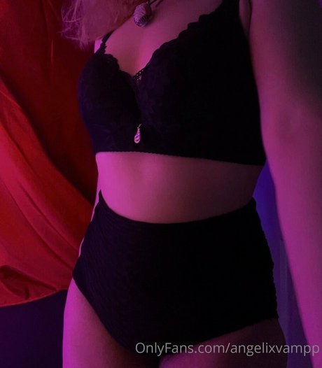angelixvampp star du porno hd images