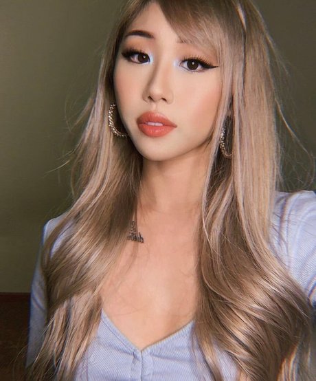 kayla vy modèle adulte photos