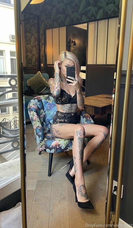 seins naturels onlyfans nu archive