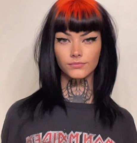 Sasha Tylers étoile exclusive des photos