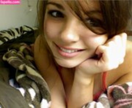 baby-sitter uniquement pour les fans adulte en haute qualité img