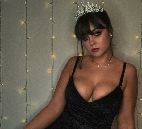 Lularobs actrice sexy photo