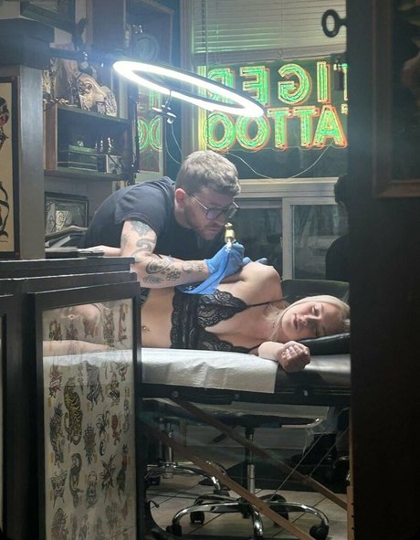 trinaber actrice de sexe photo