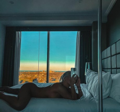 fans de gros seins asiatiques uniquement hd gratuit img