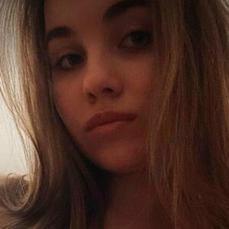 gros butin blanc onlyfans assez chaud des photos