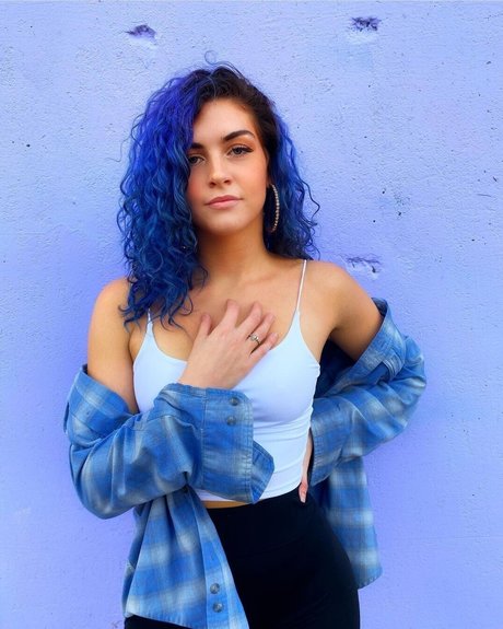 cuisses épaisses onlyfans art galeries