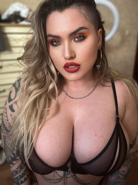 Swag Panda Twerk jolie star du porno photos