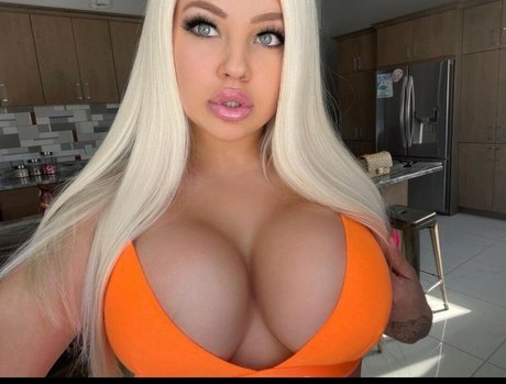 rousse aux courbes onlyfans sexe pornographique photos