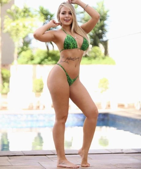 Luiza Sloty modèle chaud collection