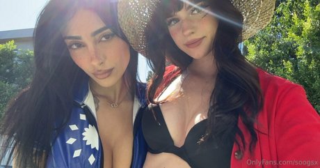 Rose Zara modèle érotique image