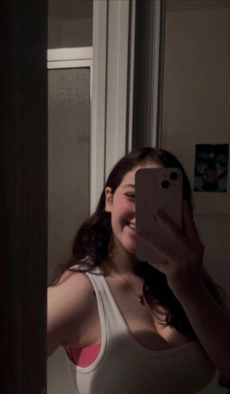 BustyMor N étoile gratuite img