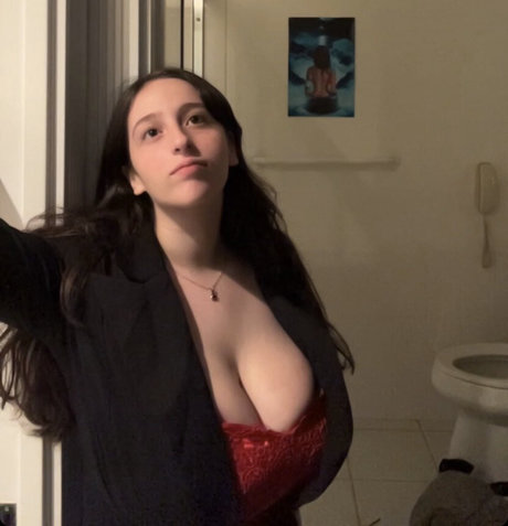 BustyMor N étoile érotique img