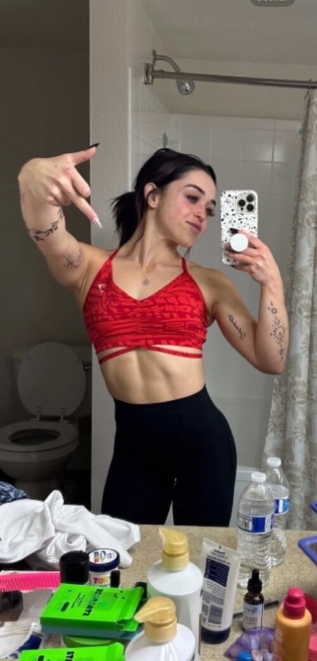 Lexie Herod modèle xxx img