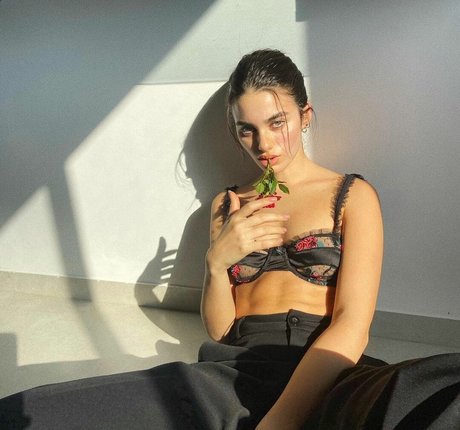 Youval Elishakov star du porno adulte photo