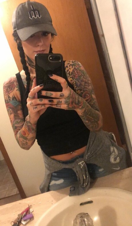 Alyssa Xursmistress mannequin image