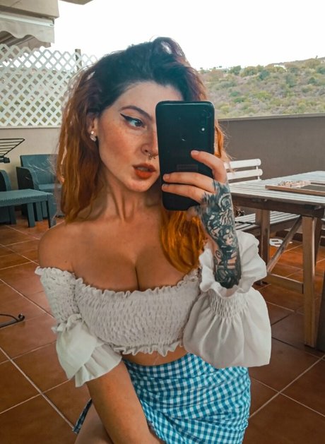 chispipika modèle hd photo