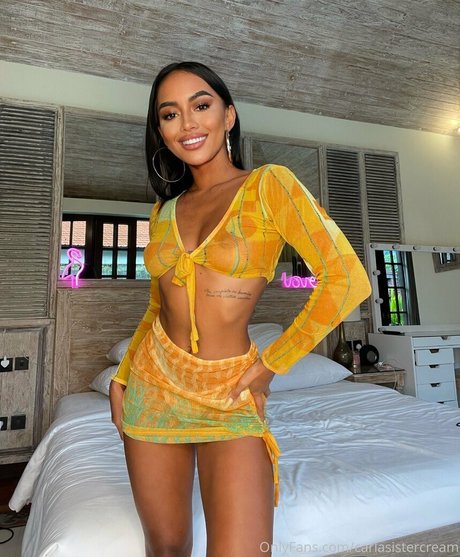 Carla PieceArt actrice parfaite image