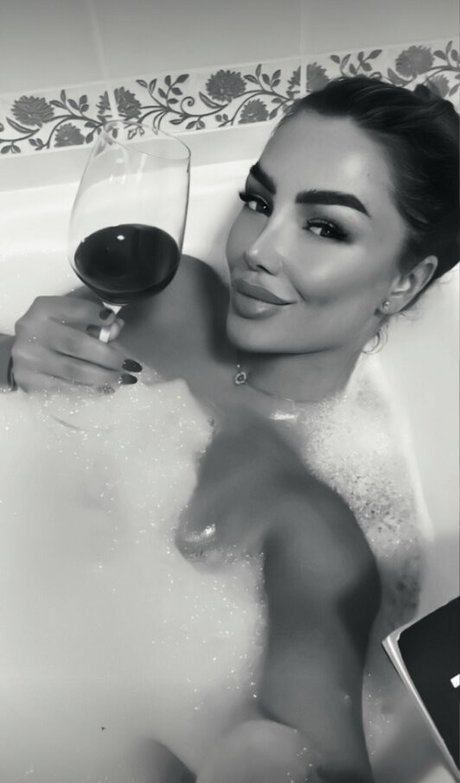 _IRIIINA star du sexe collection