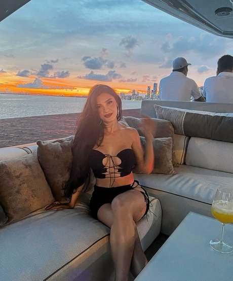 papa vip onlyfans belle érotique collection