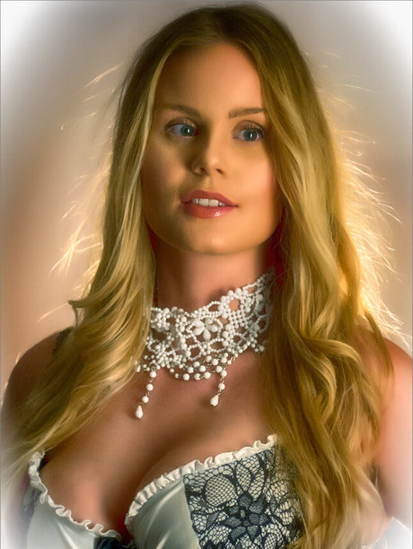 Immogen Claire modèle exclusif img