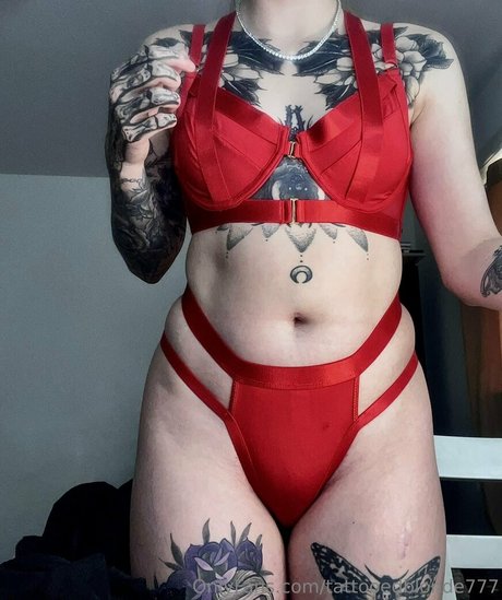 tattooedblonde777 actrice de nus images