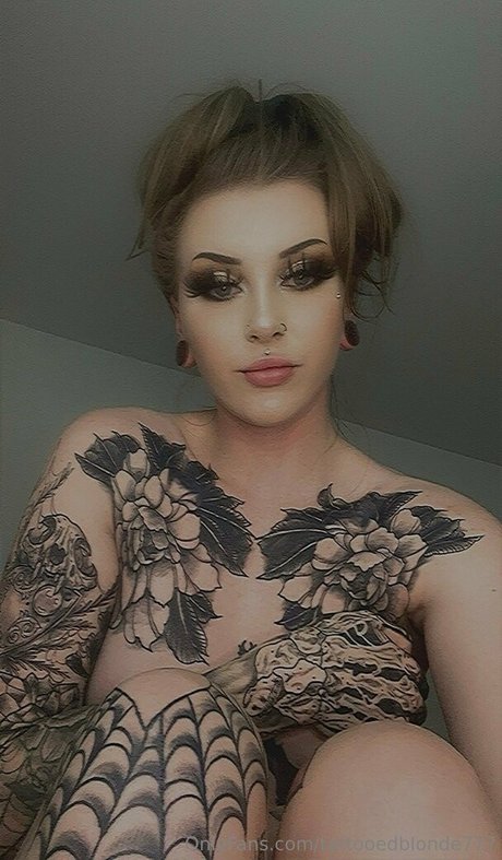 tattooedblonde777 actrice xxx des photos