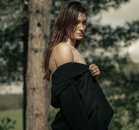 Shira Aizner actrice chaude image