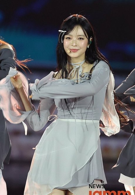 adolescent maigre onlyfans érotique chaud img