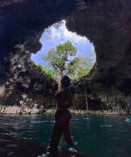 latina épaisse uniquementfans exclusivité érotique des photos